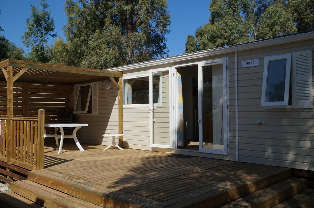 Camping Les Castors كالفي المظهر الخارجي الصورة