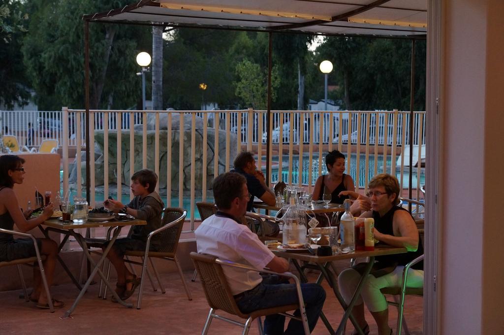Camping Les Castors كالفي المظهر الخارجي الصورة